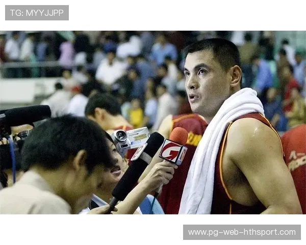 刘玉栋社媒分享日常片段，配文：舌尖上的乡味，刘玉栋老家