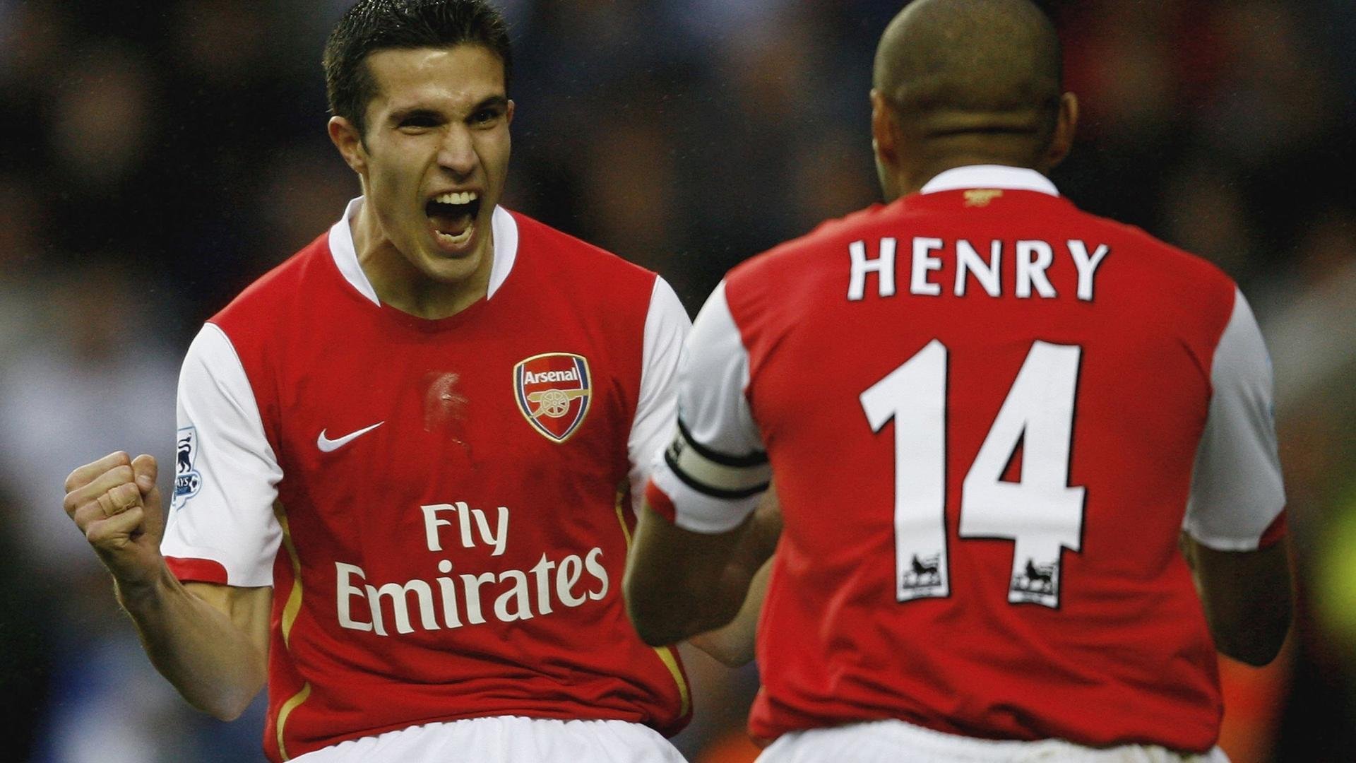 亚洲球队出战欧洲豪门:历史性胜负瞬间回顾,亚洲球员 欧冠